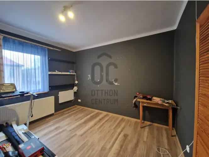 Keszthelyi eladó lakás, DLK045842