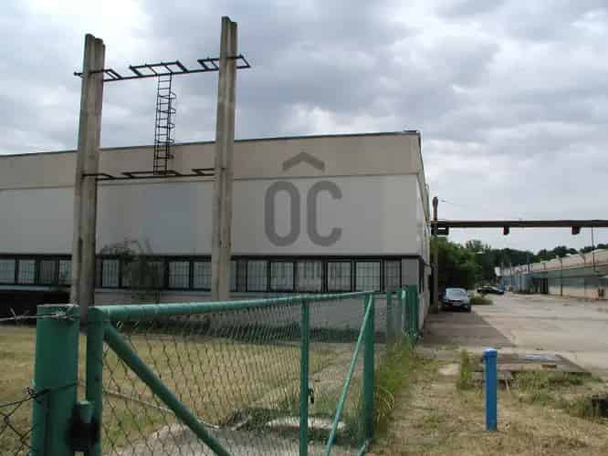 Berettyóújfalui eladó kereskedelmi ingatlan, UZ018768