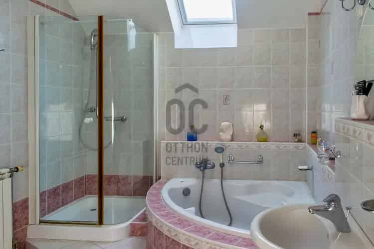 Siófoki eladó családi ház, H490923