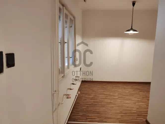 Győri eladó családi ház, H502951